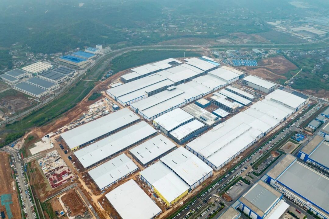 湖北80GWh锂电池二期项目封顶